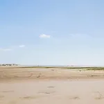 4 Person In *